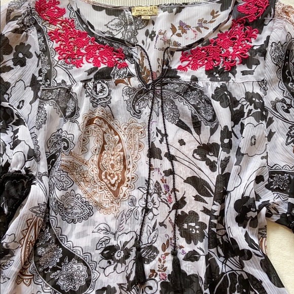 ONE WORLD Boho Peasant Semi Sheer Top Blouse MEDIUM Black White Pink Floral - Picture 5 of 13
